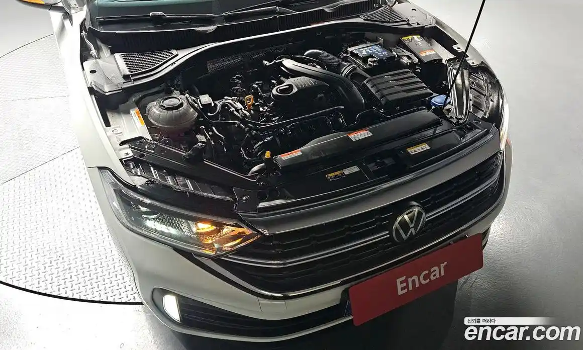 Volkswagen Jetta 2023 1.5 Автомат в Москве № 198983, фото 4