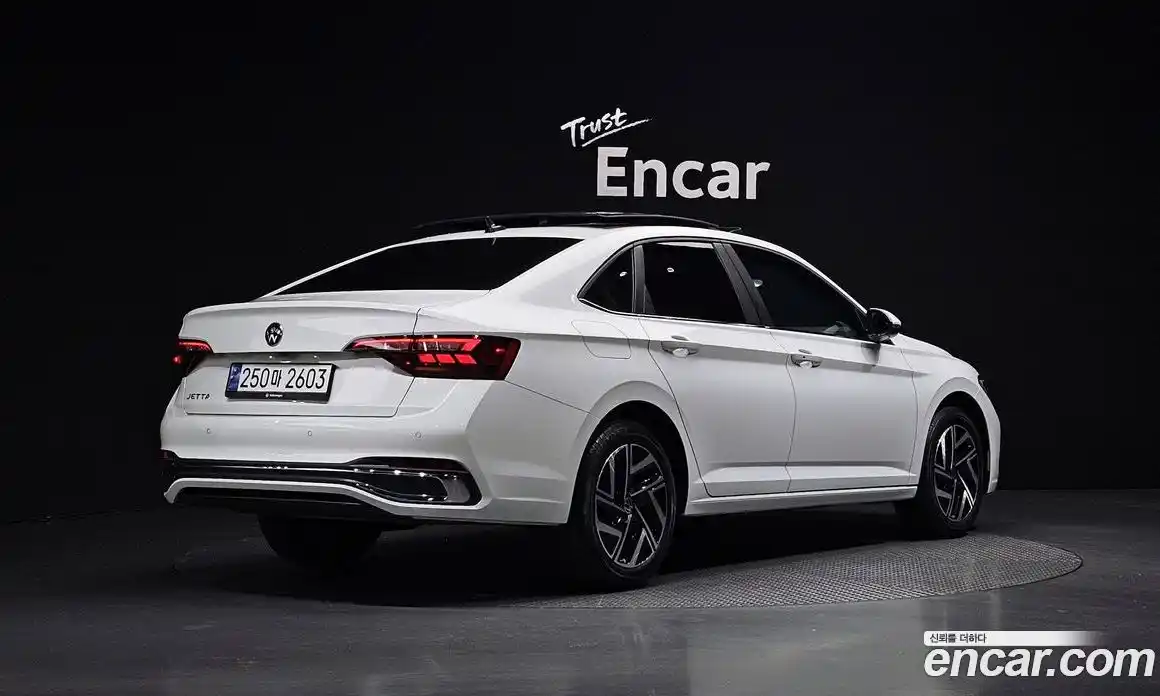 Volkswagen Jetta 2023 1.5 Автомат в Москве № 198983, фото 10