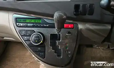 Toyota Isis 2009 1.8 Автомат в Москве № 199683, миниатюра 11