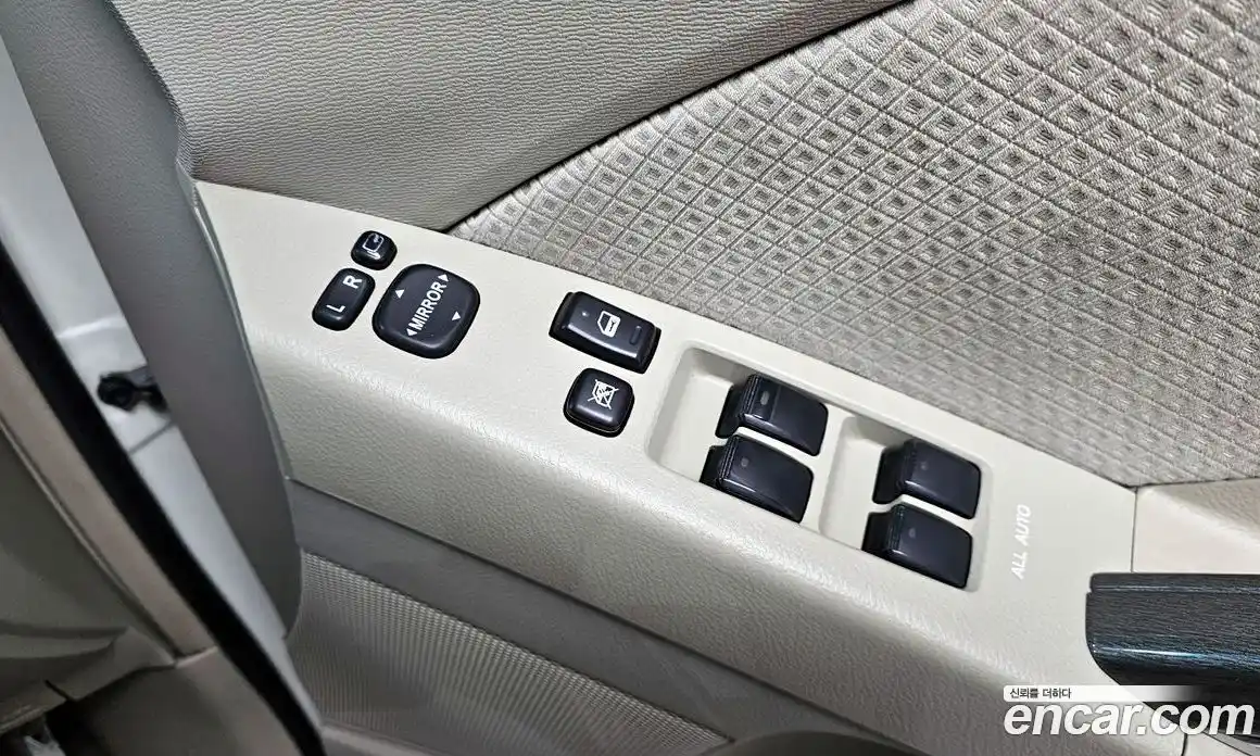 Toyota Isis 2009 1.8 Автомат в Москве № 199683, фото 14