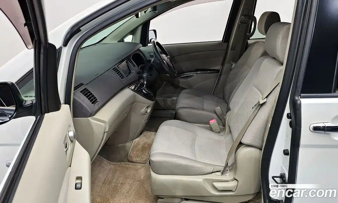 Toyota Isis 2009 1.8 Автомат в Москве № 199683, фото 15