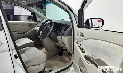 Toyota Isis 2009 1.8 Автомат в Москве № 199683, миниатюра 8