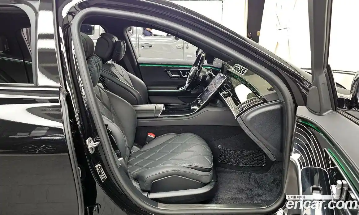 Mercedes-Benz S-Class 2024 4.0 Автомат в Москве № 201724, фото 16