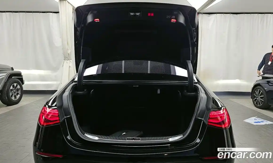 Mercedes-Benz S-Class 2024 4.0 Автомат в Москве № 201724, фото 9