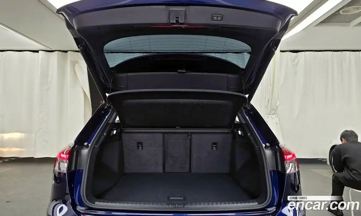 Audi Q4 e-tron 2023 0.2 Автомат в Москве № 205629, фото 20