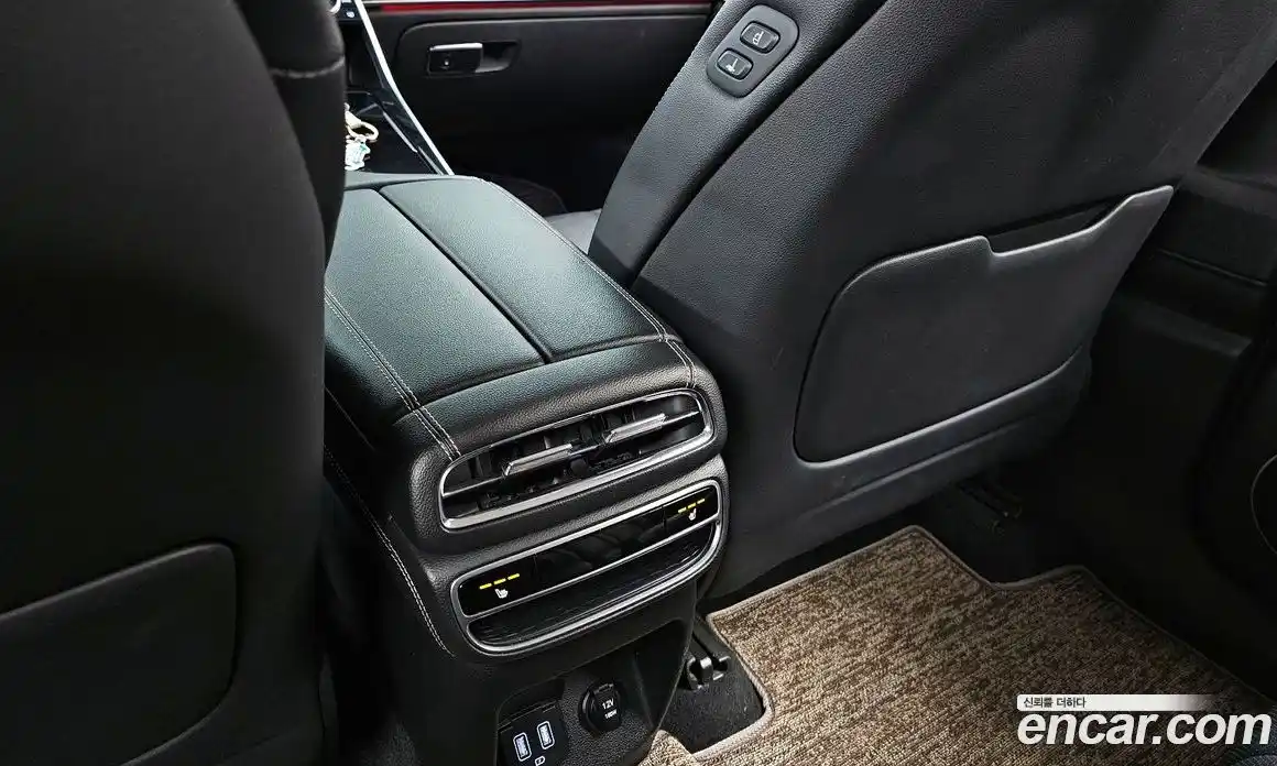 Genesis GV80 2020 2.5 Автомат в Москве № 207493, фото 6