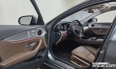 Mercedes-Benz E-Class, 2018