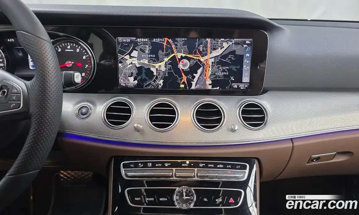 Mercedes-Benz E-Class 2018 2.0 Автомат в Москве № 207691, фото 15