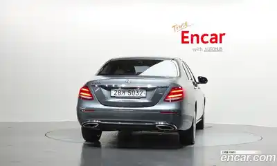 Mercedes-Benz E-Class 2018 2.0 Автомат в Москве № 207691, миниатюра 3