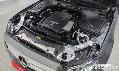 Mercedes-Benz E-Class 2018 2.0 Автомат в Москве № 207691, миниатюра 5