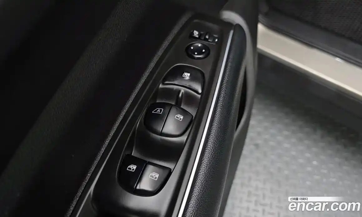 Renault QM6 2017 2.0 Автомат в Москве № 209128, фото 8