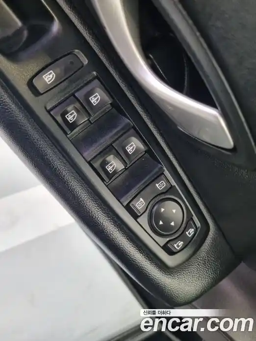 Renault SM3 2015 1.6 Автомат в Москве № 210097, фото 13