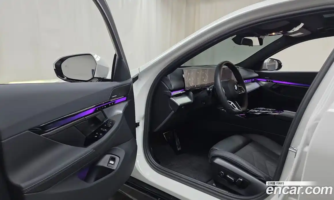 BMW 5-Series 2025 2.0 Автомат в Москве № 210161, фото 11