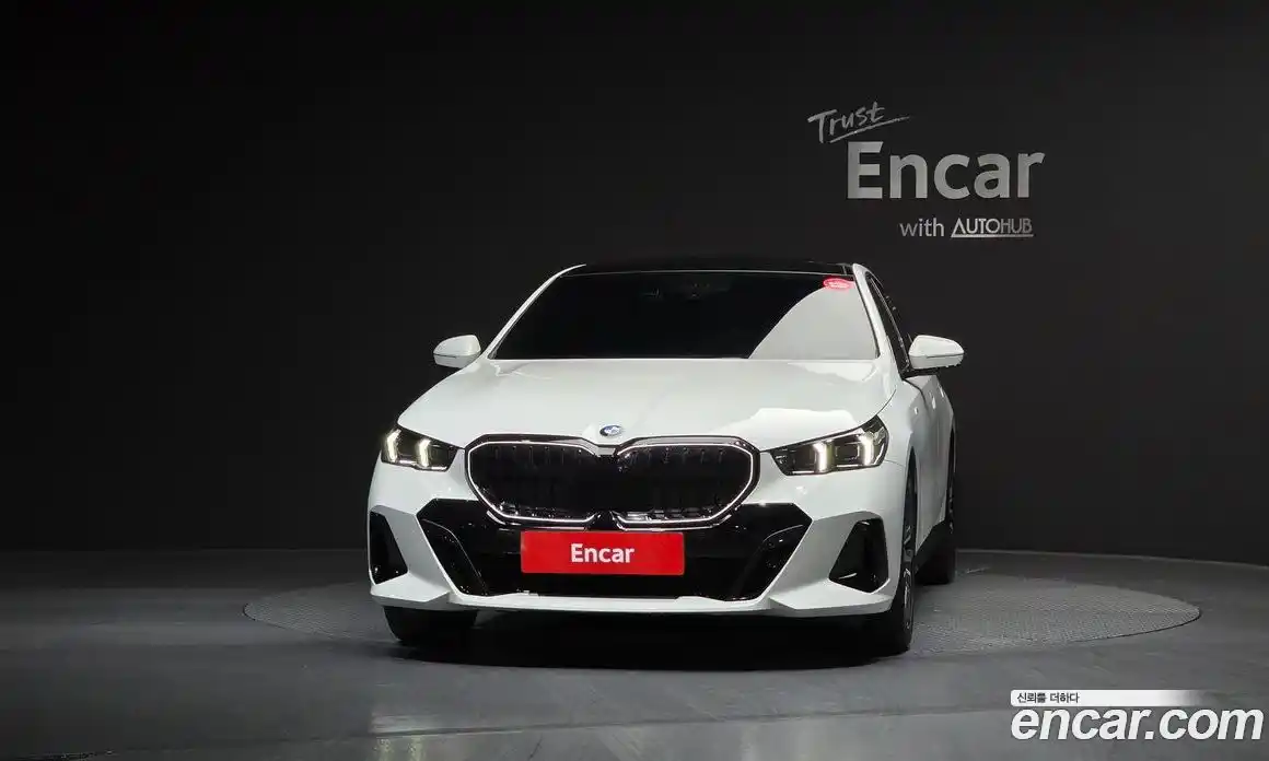 BMW 5-Series 2025 2.0 Автомат в Москве № 210161, фото 3