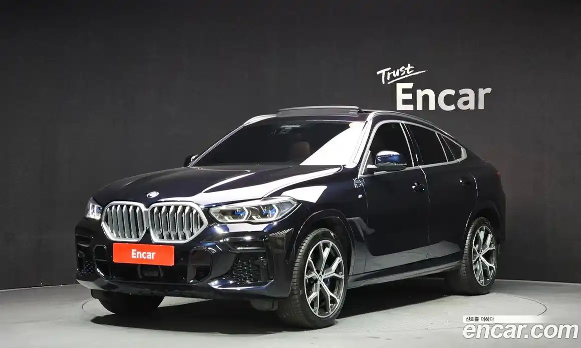BMW X6 2023 3.0 Автомат в Москве № 210776, фото 1