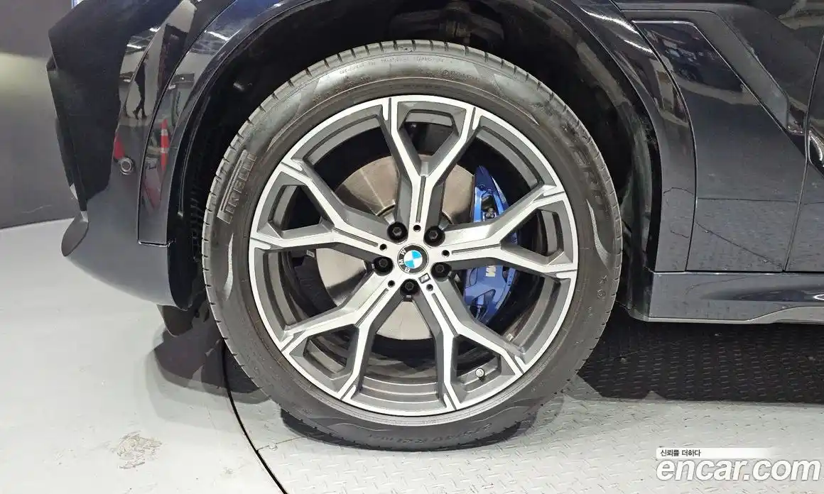 BMW X6 2023 3.0 Автомат в Москве № 210776, фото 5