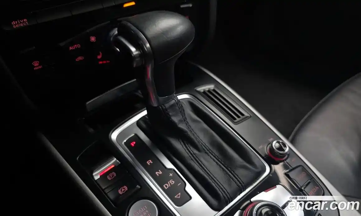 Audi A4 2015 2.0 Автомат в Москве № 212035, фото 9