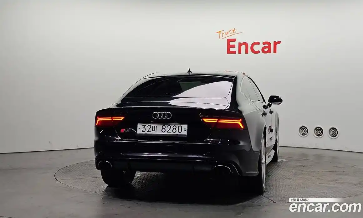 Audi RS7 2014 4.0 Автомат в Москве № 212610, фото 3