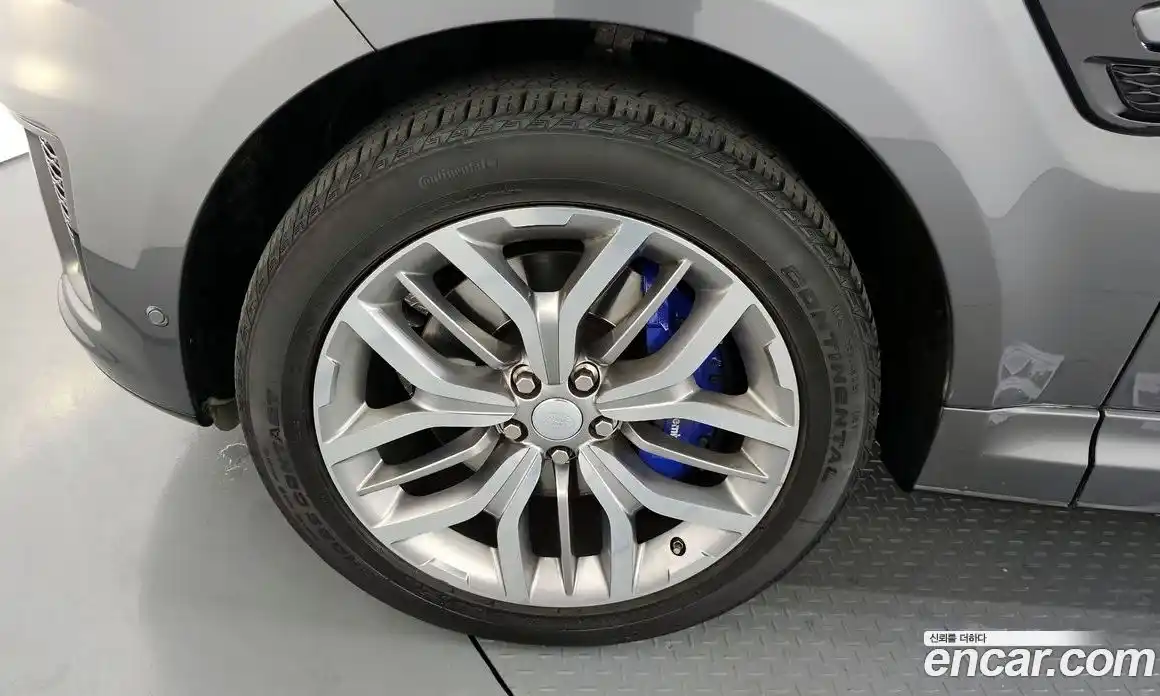 Land Rover Range-Rover Sport 2017 5.0 Автомат в Москве № 213469, фото 16