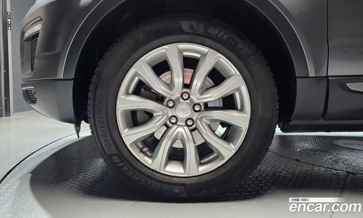 Land Rover Range-Rover Evoque 2017 2.0 Автомат в Москве № 213619, фото 7