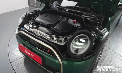 Mini Cooper 2025 2.0 Автомат в Москве № 213971, миниатюра 2