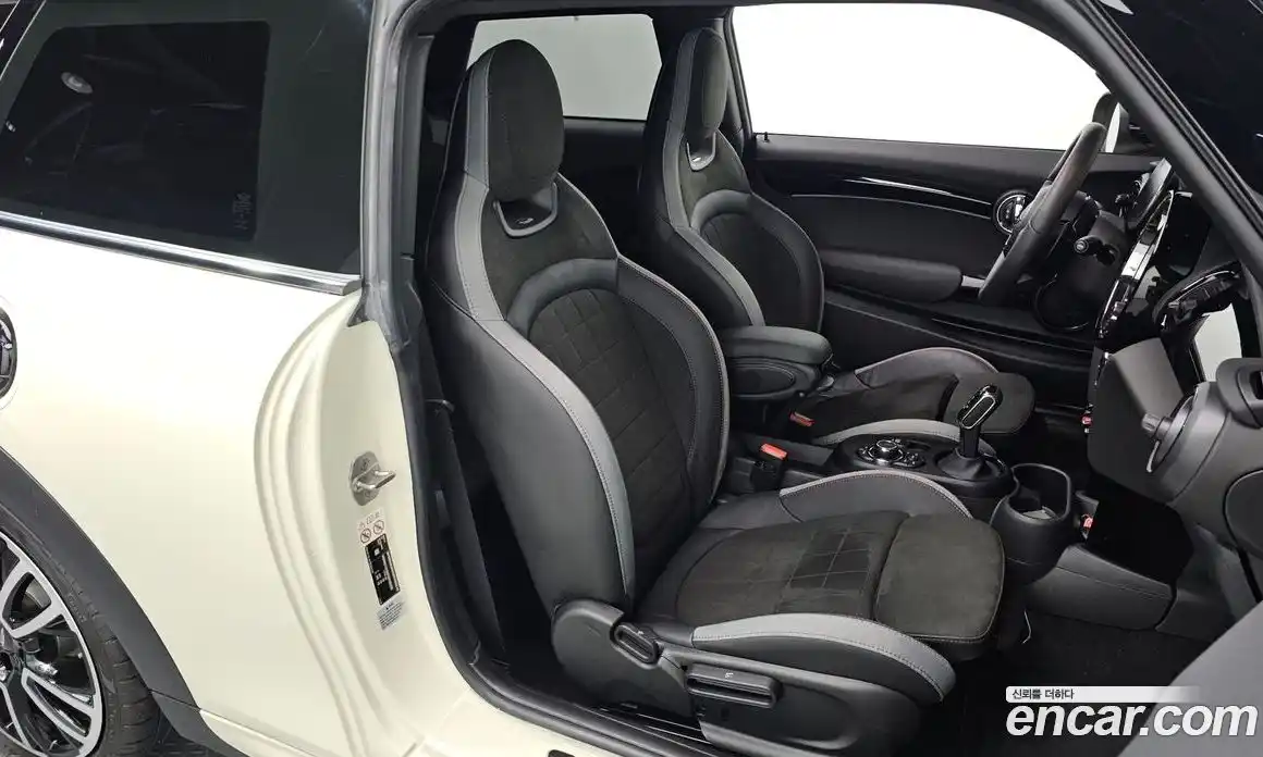 Mini Cooper 2022 2.0 Автомат в Москве № 214007, фото 10