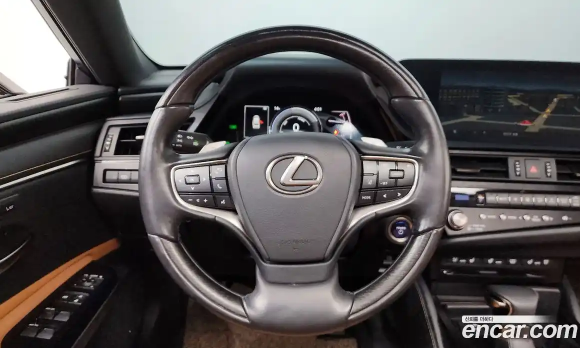 Lexus ES 2022 2.5 Автомат в Москве № 214653, фото 13