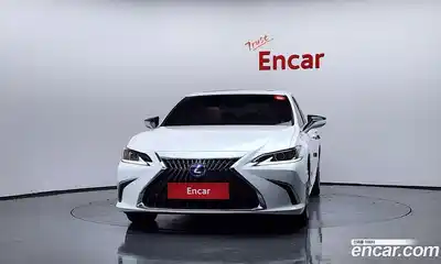 Lexus ES 2022 2.5 Автомат в Москве № 214653, миниатюра 3