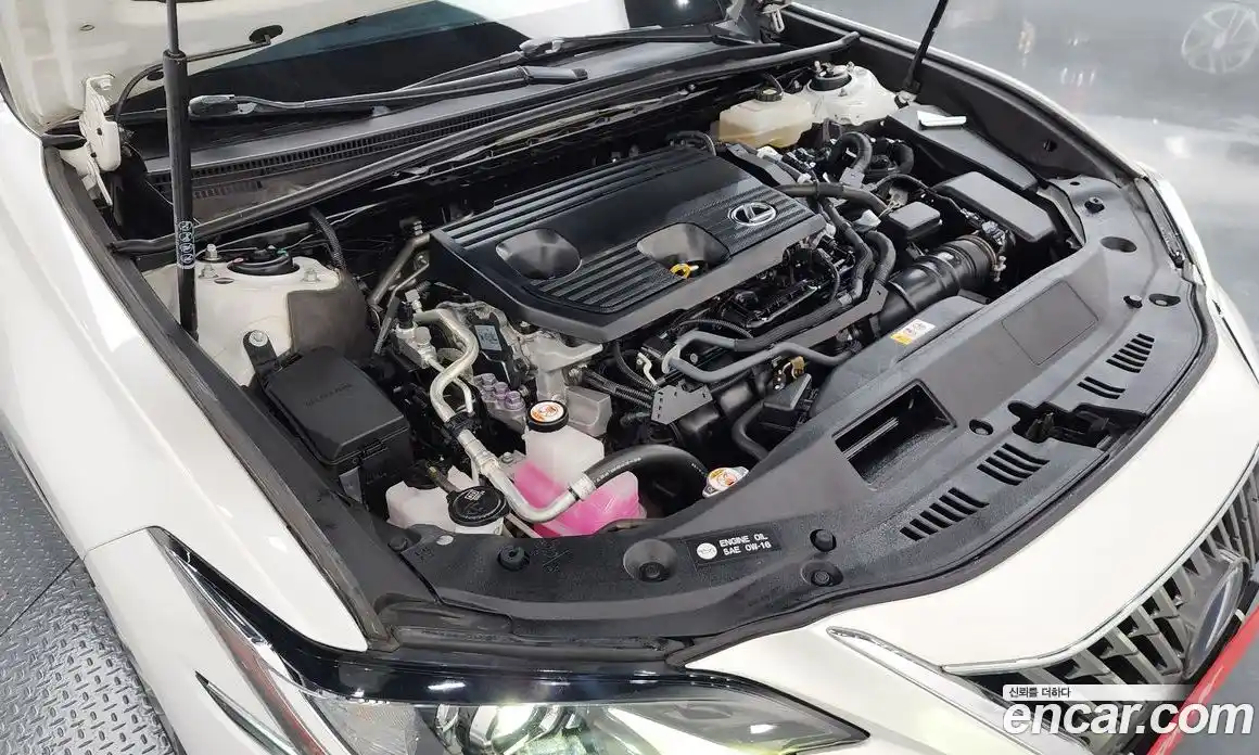 Lexus ES 2022 2.5 Автомат в Москве № 214653, фото 6