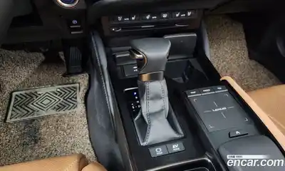 Lexus ES 2022 2.5 Автомат в Москве № 214653, миниатюра 9