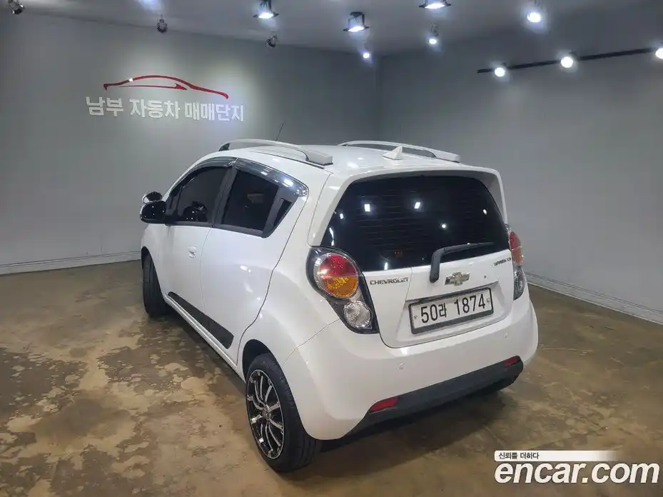 Chevrolet Spark 2012 1.0 Автомат в Москве № 219681, фото 6