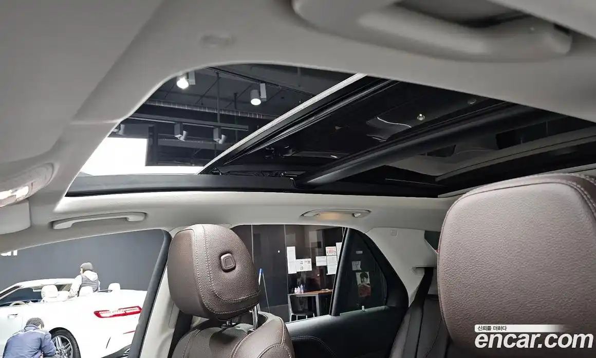 Mercedes-Benz GLE-Class 2023 2.0 Автомат в Москве № 224119, фото 18