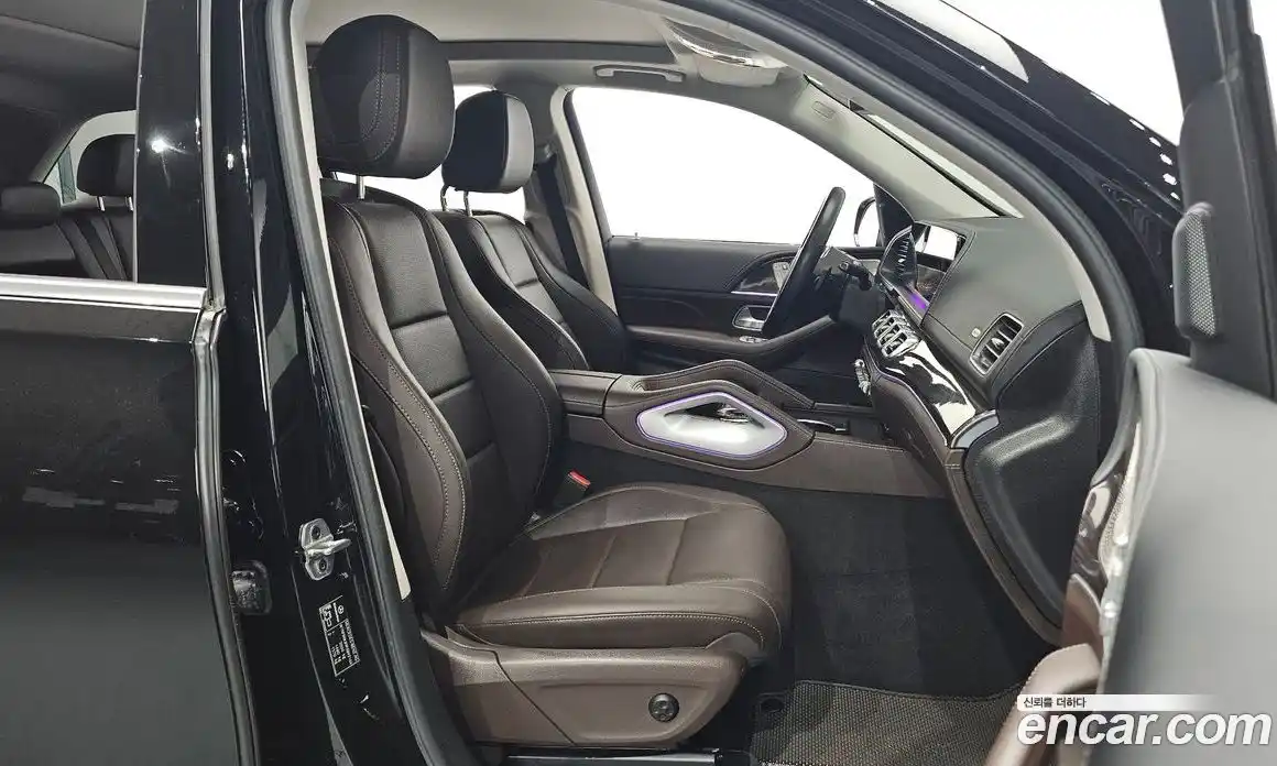 Mercedes-Benz GLE-Class 2023 2.0 Автомат в Москве № 224119, фото 4