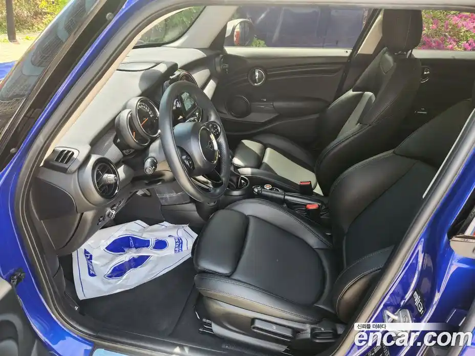 Mini Cooper 2019 1.5 Автомат в Москве № 226767, фото 8