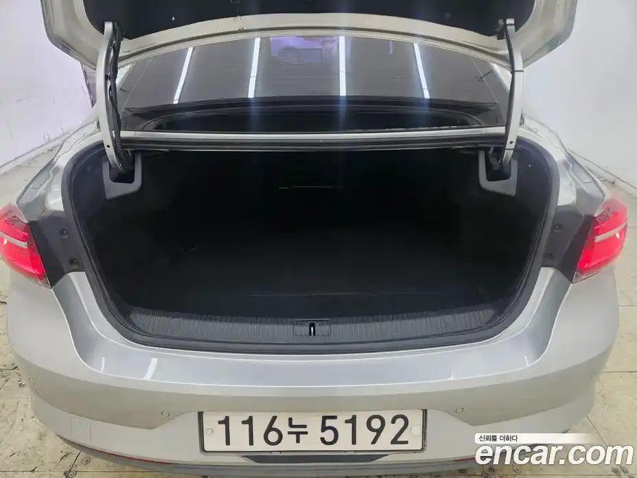 Renault SM6 2017 2.0 Автомат в Москве № 227475, фото 20