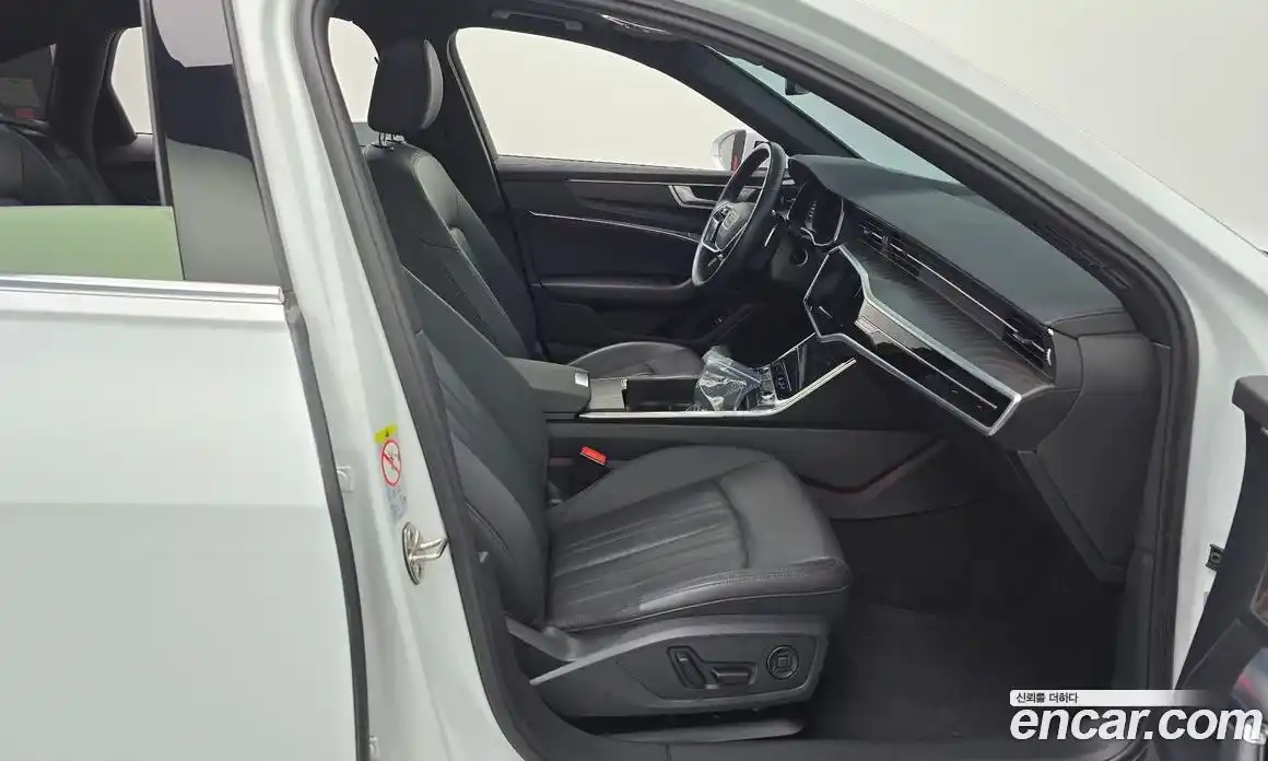 Audi A6 2023 2.0 Автомат в Москве № 230124, фото 18