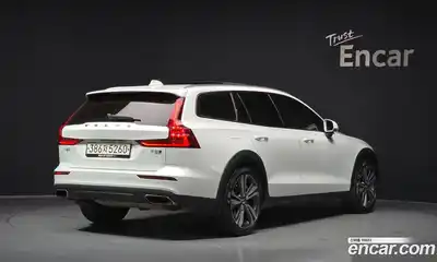 Volvo V60 2020 2.0 Автомат в Москве № 230564, миниатюра 2