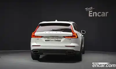 Volvo V60 2020 2.0 Автомат в Москве № 230564, миниатюра 4