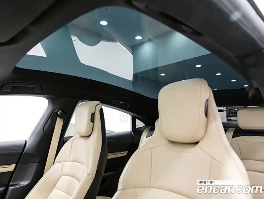 Porsche Taycan 2024 0.1 Автомат в Москве № 231043, фото 13