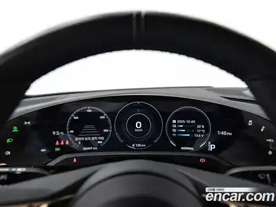 Porsche Taycan 2024 0.1 Автомат в Москве № 231043, миниатюра 8