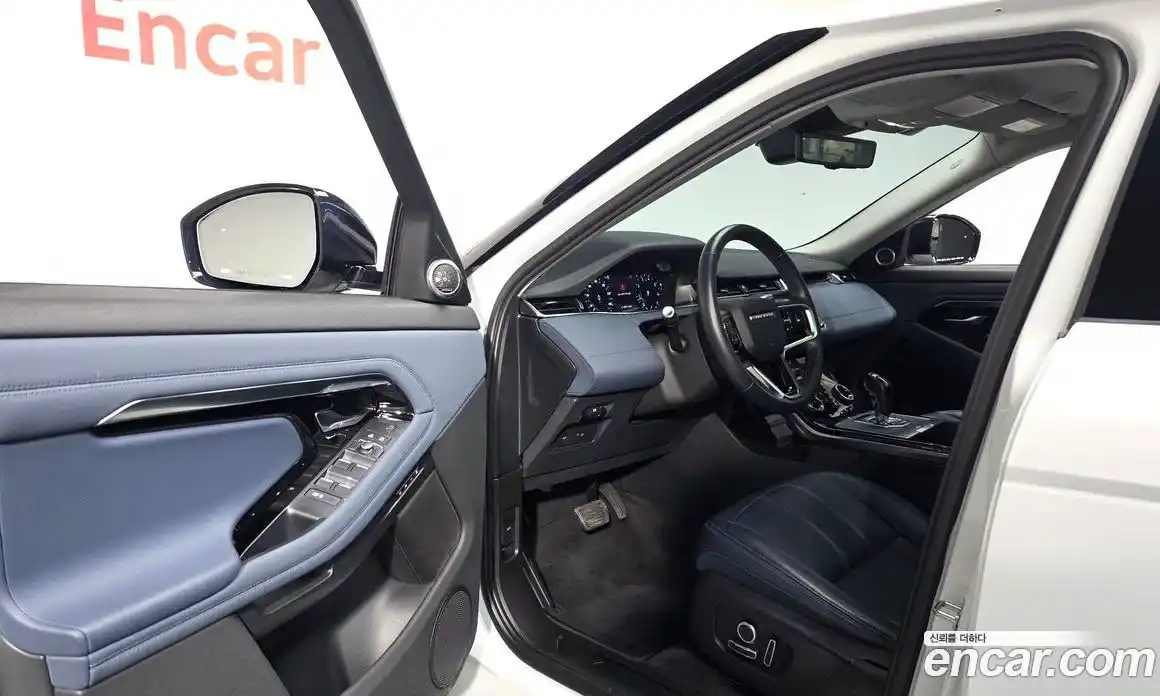 Land Rover Range-Rover Evoque 2021 2.0 Автомат в Москве № 231288, фото 13