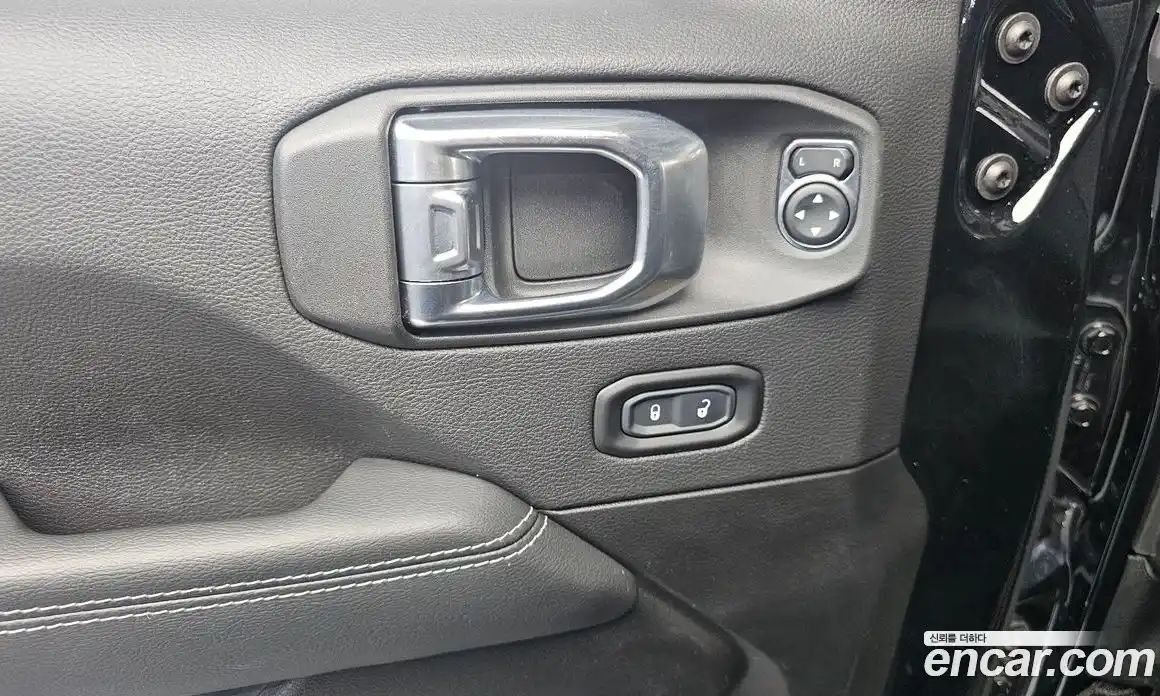 Jeep Wrangler 2022 2.0 Автомат в Москве № 232278, фото 19