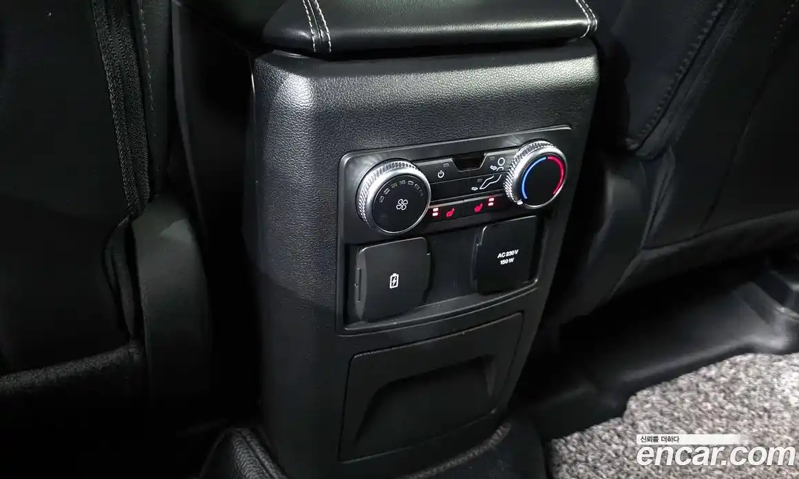 Ford Explorer 2023 2.3 Автомат в Москве № 233163, фото 17