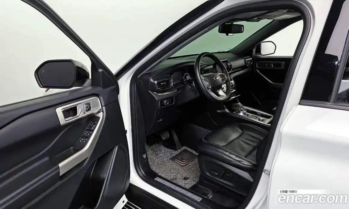 Ford Explorer 2023 2.3 Автомат в Москве № 233163, фото 18