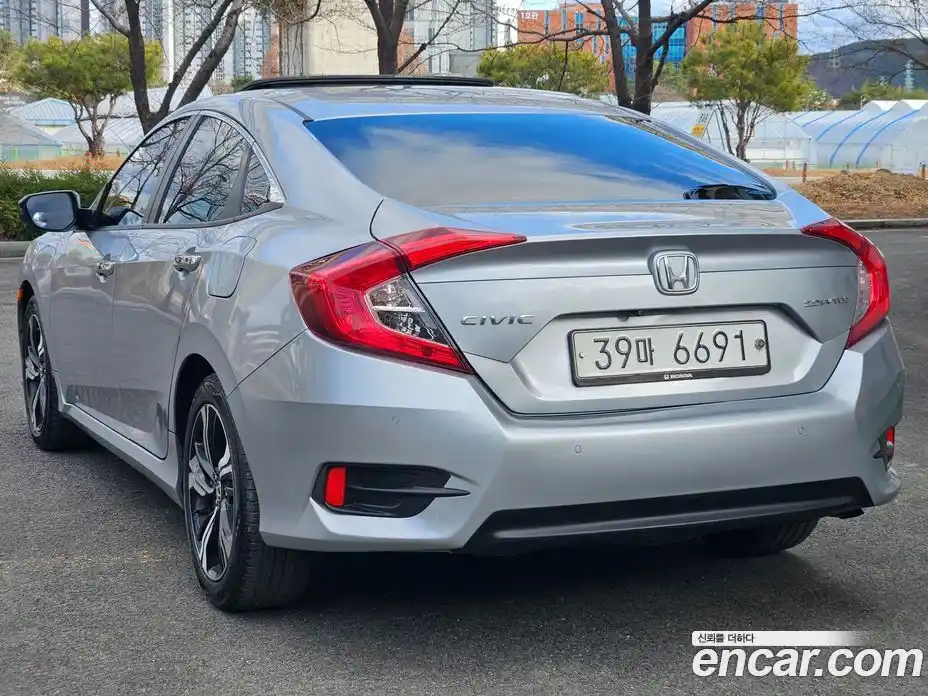 Honda Civic 2017 2.0 Автомат в Москве № 238293, фото 5