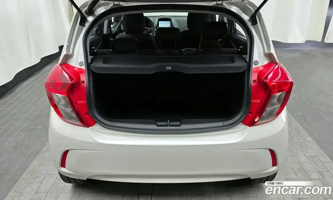 Chevrolet Spark 2017 1.0 Механическая в Москве № 24700, фото 17