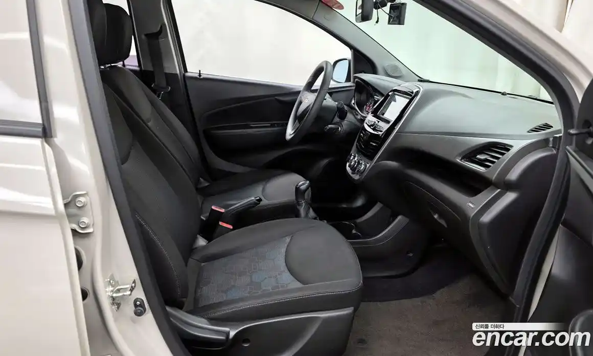 Chevrolet Spark 2017 1.0 Механическая в Москве № 24700, фото 9