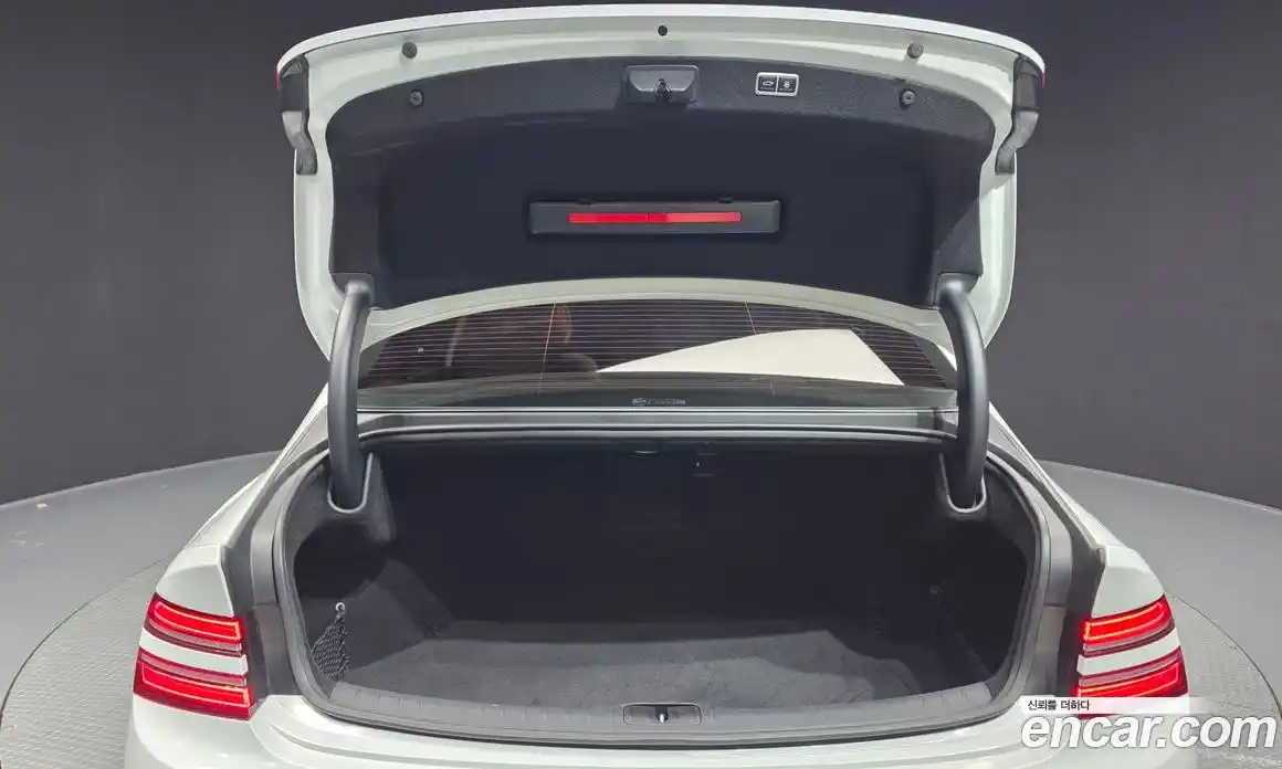 Genesis G80 2023 2.5 Автомат в Москве № 25072, фото 13