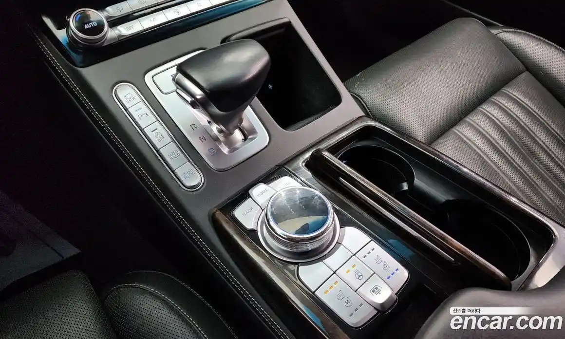 Genesis G90 2019 3.8 Автомат в Москве № 25515, фото 9