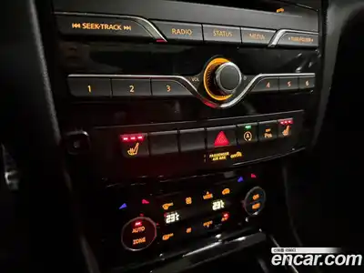 Infiniti Q30 2017 2.0 Автомат в Москве № 256213, миниатюра 11